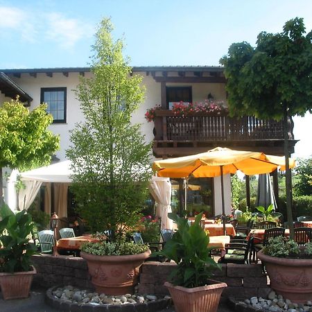 Restaurant Landgasthof Zum Wiesengrund Newel Bagian luar foto