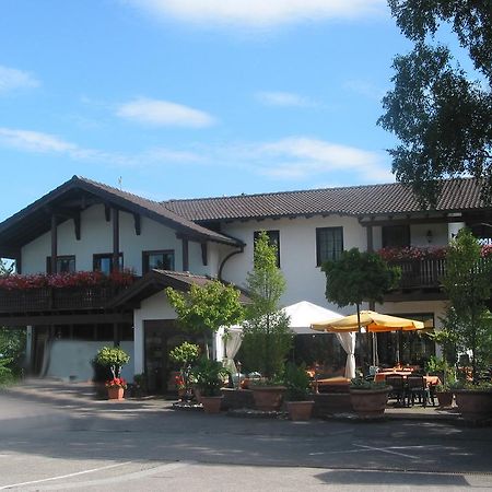 Restaurant Landgasthof Zum Wiesengrund Newel Bagian luar foto