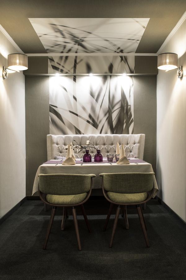 Restaurant Landgasthof Zum Wiesengrund Newel Bagian luar foto
