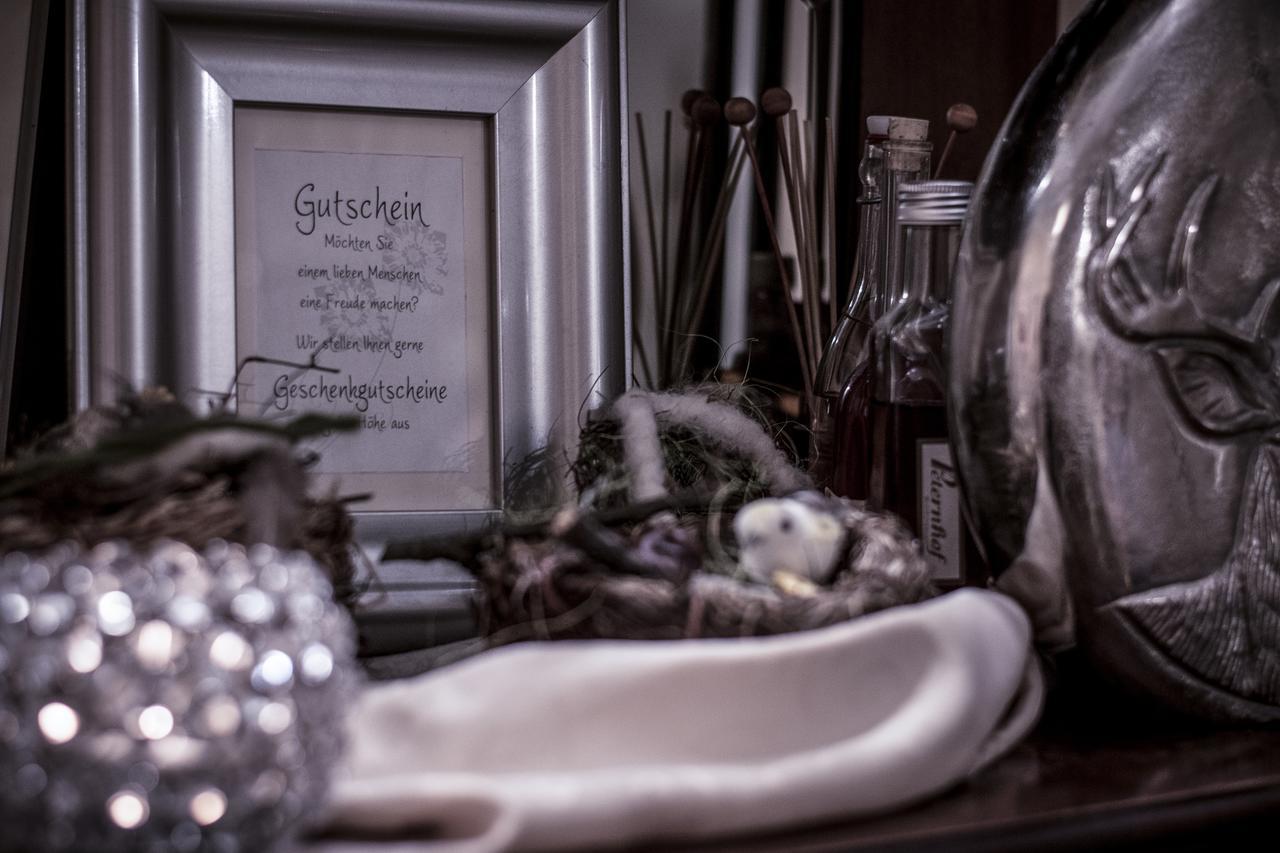 Restaurant Landgasthof Zum Wiesengrund Newel Bagian luar foto